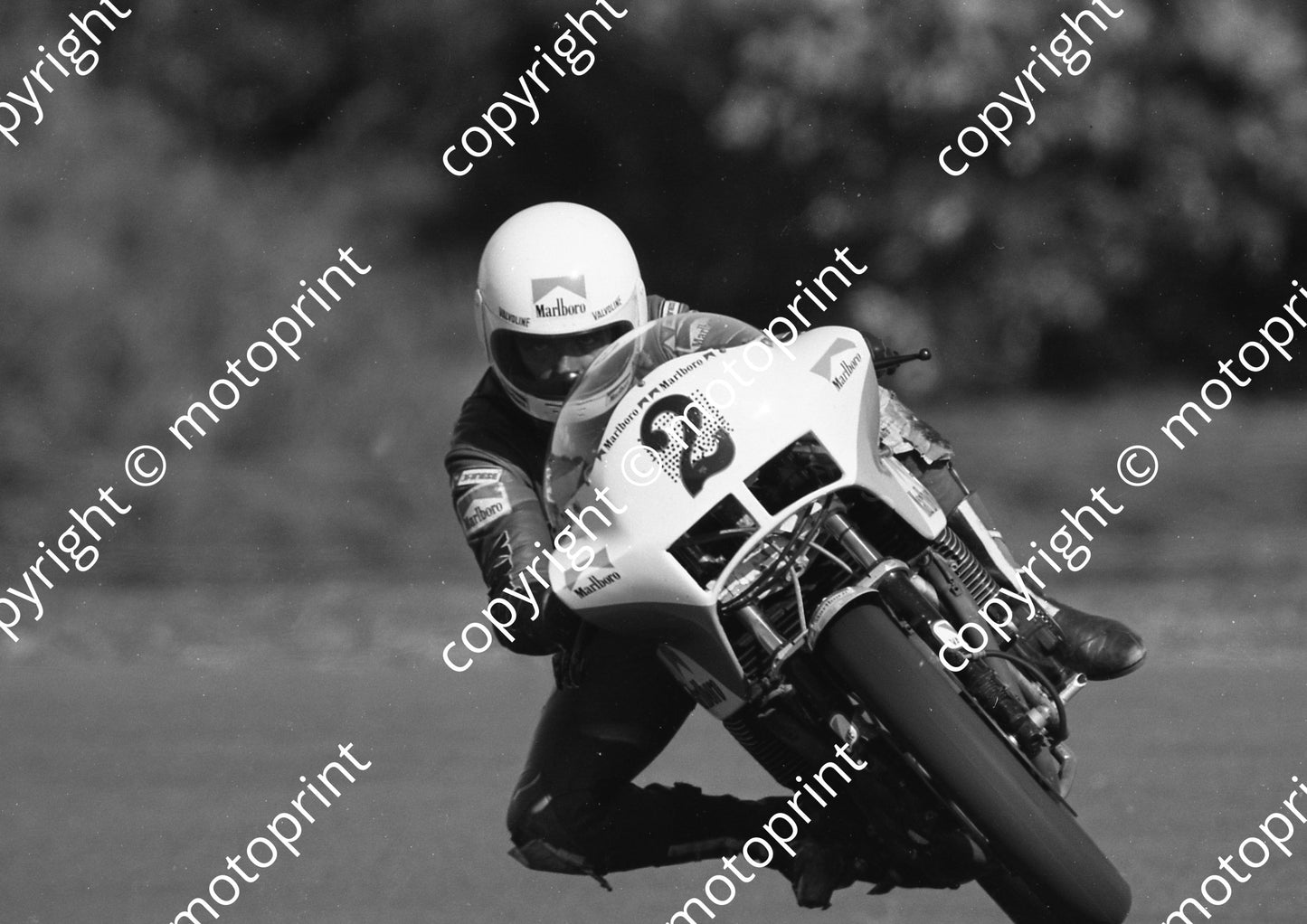 1984 EL Brut GP MC 2 Alistair Janczuk Yamaha (Colin Watling Photographic) (56)