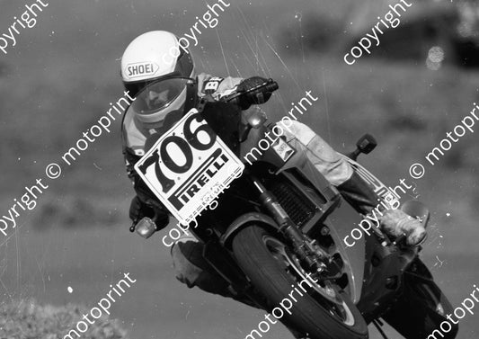1984 EL Brut GP MC 706 Glenn Williams Honda VF (Colin Watling Photographic) (21)