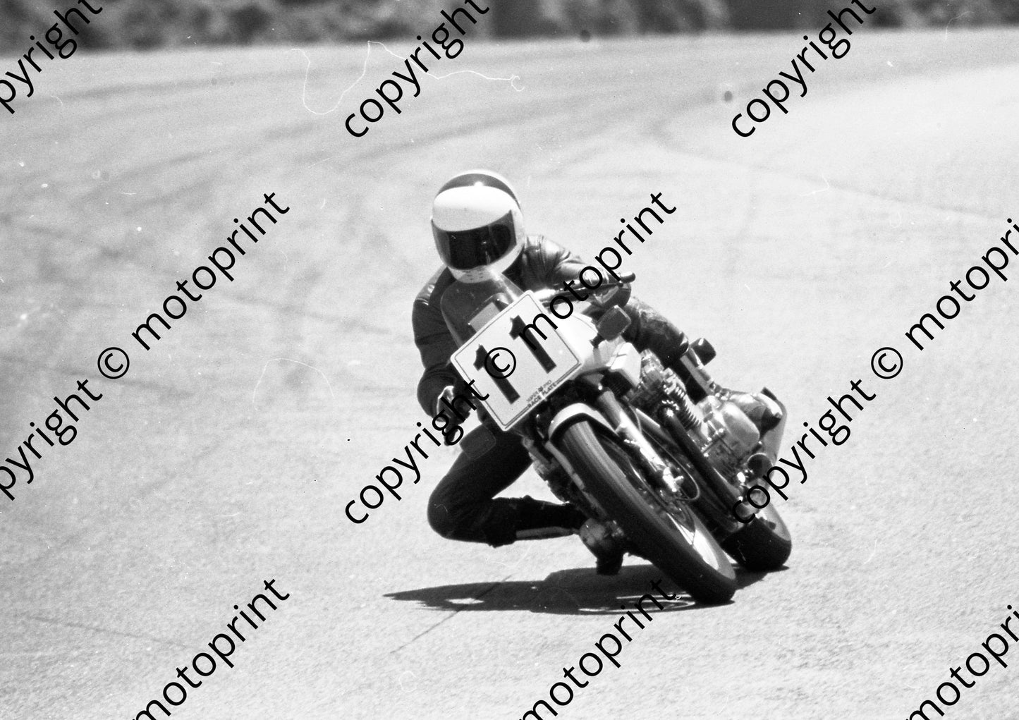 1984 Kya MC 11 John Clark SBK Suzuki confirm (Colin Watling Photographic) (2)