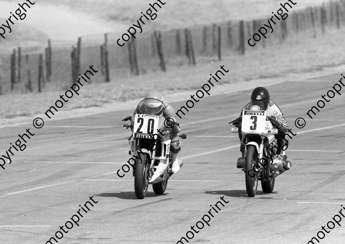 1984 Kya MC 20 Jamie Thomas Kawasaki 3 Dave Hiscock Suzuki (Colin Watling Photographic) (1)