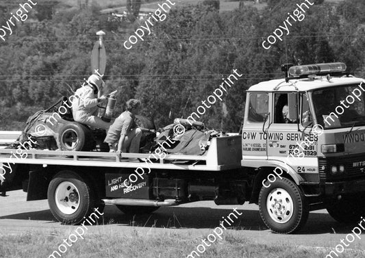 1984 SA GP 24 Piercarlo Ghinzani Osella Alfa FA1F MORNING WARM UP CRASH JUKSKEI (Colin Watling Photographic) (3)
