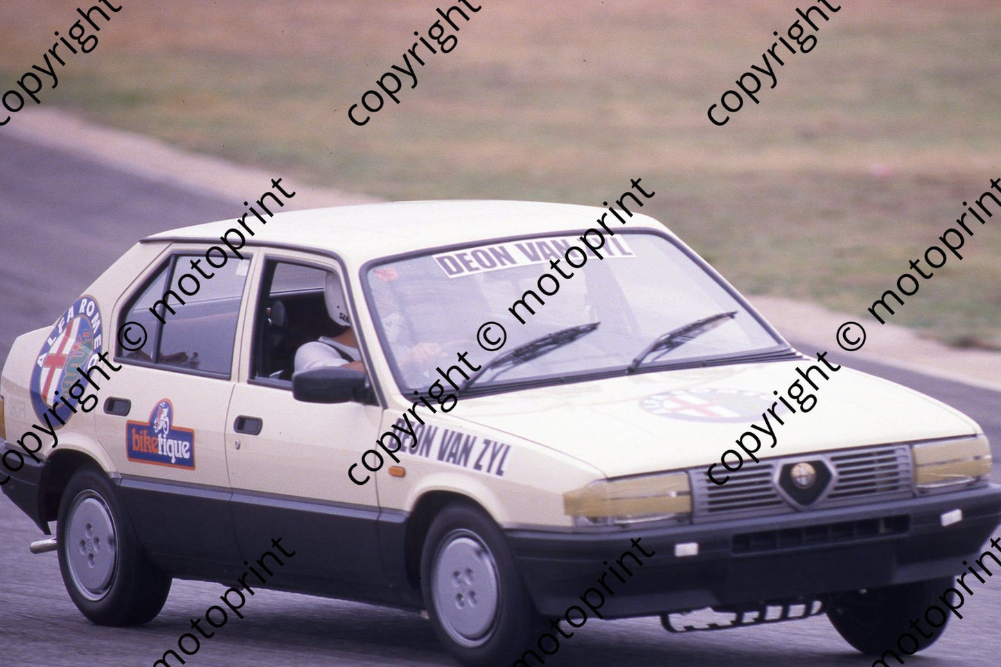 1984 SL Alfa Tfy celeb race Deon van Zyl (courtesy Roger Swan) 165