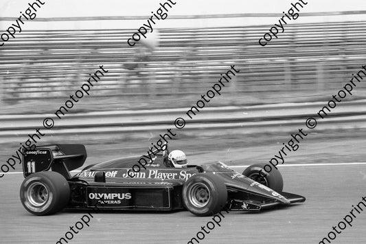 1985 Brands European GP 11 Elio de Angelis Lotus Renault 97T (Colin Watling Photographic) (133)