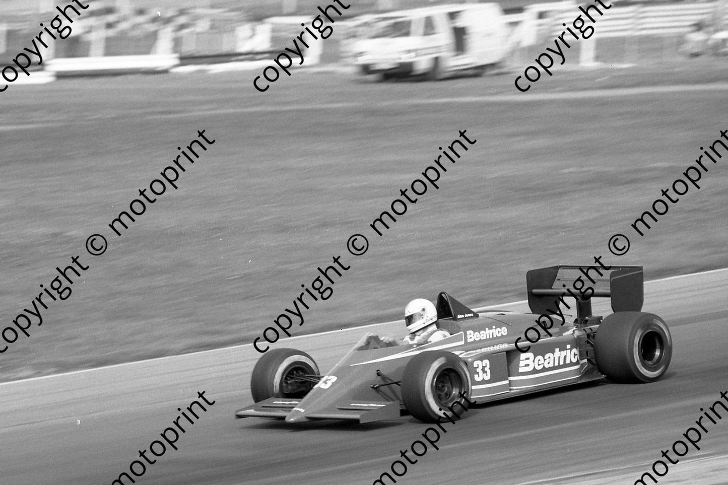 1985 Brands European GP 33 Alan Jones Beatrice Lola THL-1 (Colin Watling Photographic) (147)