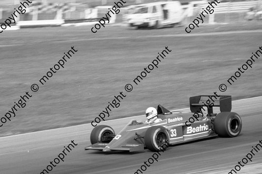 1985 Brands European GP 33 Alan Jones Beatrice Lola THL-1 (Colin Watling Photographic) (147)