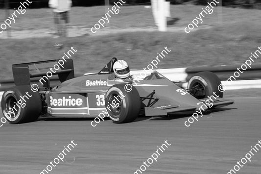 1985 Brands European GP 33 Alan Jones Beatrice Lola THL-1 (Colin Watling Photographic) (151)