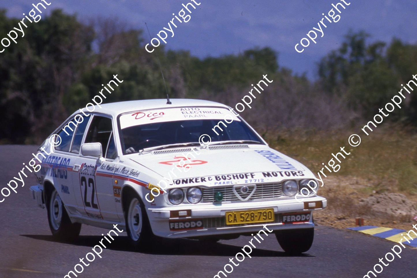 1985 Castrol 6 hr Nov 22 Alfa GTV 2000 Nick Mauerberger Maxie Jonker (courtesy Roger Swan) (3)