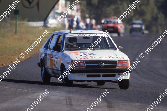 1985 Castrol 6 hr Nov 42 Opel Kadett Don Craye Andre van Jaaarsveld (courtesy Roger Swan) (4)