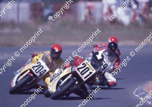 1985 Killarney MC 201 Shaun Symons 204  Gary Labuschagne Suzuki Gamma (Colin Watling Photographic) (43) - Copy