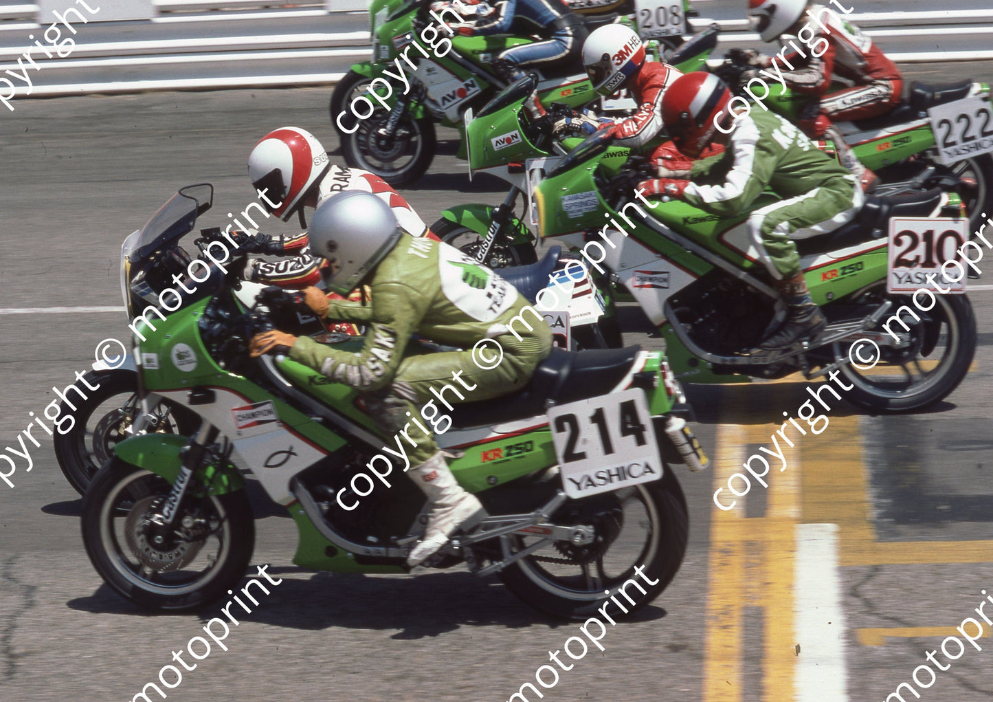 1985 Killarney MC 214 Gary Thomas 210 Mike Ramsay 3 M Kevin Hellyer Kawasaki 222 Paul Ford Kawasaki KR250s (Colin Watling Photographic) (2) - Copy