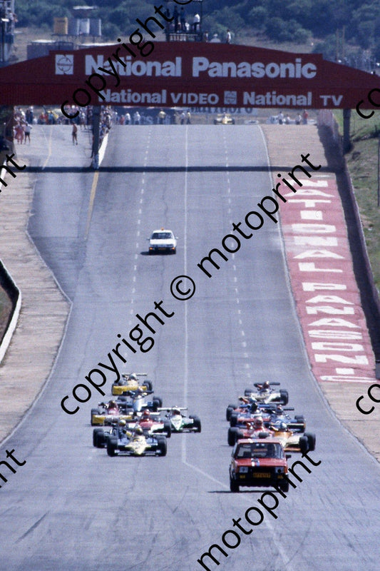 1985 Kya F2 Feb NTN Brgs pace car lap (courtesy Roger Swan) 033 (2)