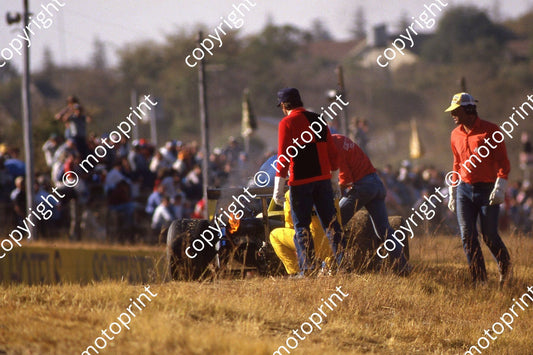 1985 Kya F2 Wesbank 2 Bernard burning  (courtesy Roger Swan)203