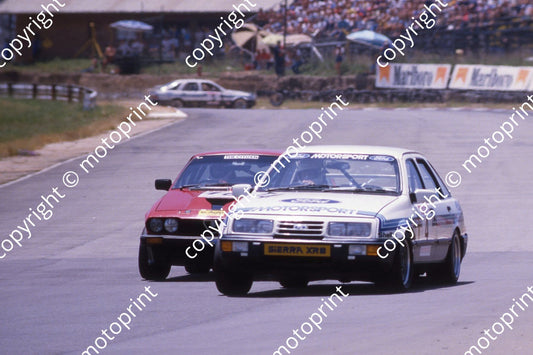 1985 Kya Gp 1 Oggi Jan T4 Sierra XR8 Serge Damseaux 16 Alfa GTV Nicola Bianco, T5 Sierra XR8 John Gibb off track (courtesy Roger Swan)  (3)