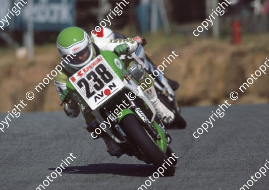 1985 Kya MC 238 Jamie Thomas Kawasaki KR250R (Colin Watling Photographic) 322 (90) - Copy