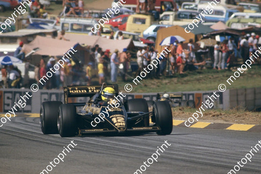 1985 SA GP 12 a Ayrton Senna Lotus 97T NOTE FRONT AND REAR RIGHT SIDE TYRES COMPARE WITH NEXT IMAGE (courtesy Roger Swan) (1)