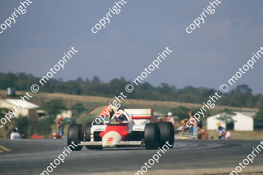 1985 SA GP 2 Alain Prost McLaren MP4-2B (courtesy Roger Swan) (5)