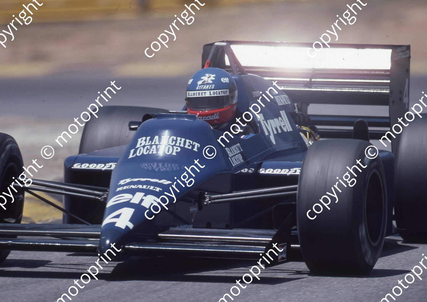 1985 SA GP 4 Philippe Streiff Tyrrell 014 Renault (Colin Watling Photographic) (103)