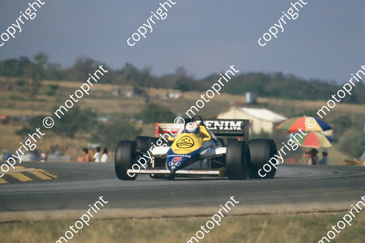 1985 SA GP 5 Nigel Mansell Williams FW10 (courtesy Roger Swan) (6)
