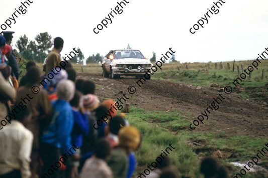 1985 Safari 19 Yasahiro Iwasa, Sudhir Vinayak Opel Ascona 400 (courtesy Roger Swan) (48)