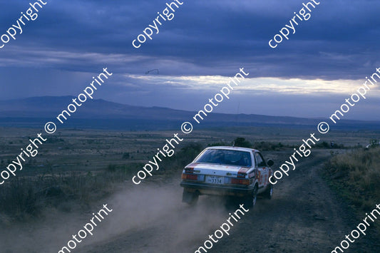 1985 Safari 39 (courtesy Roger Swan) (282)