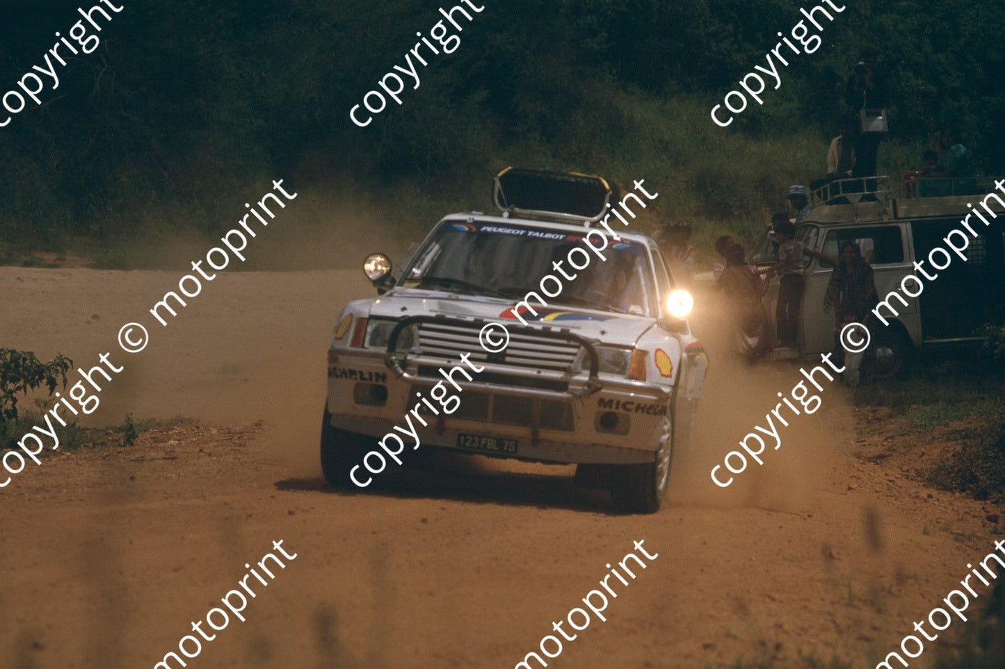 1985 Safari 6 Timo Salonen, Seppo Harjanne Peugeot 205 Turbo (courtesy Roger Swan) (2)