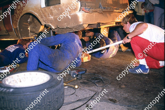 1985 Safari Toyota diff change  (courtesy Roger Swan) (2)
