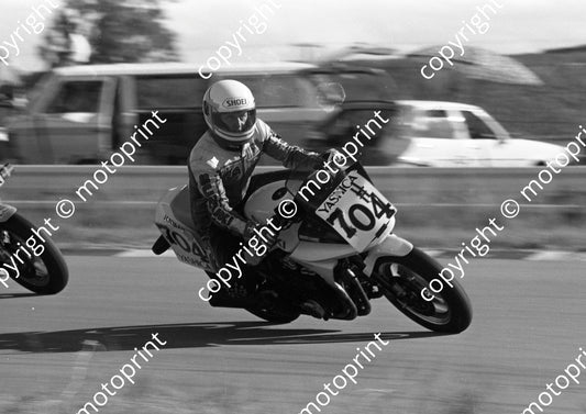 1985 Welkom MC 704 Wayne Heasman Suzuki Katana (Colin Watling Photographic) (1)