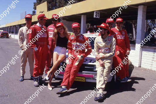 1986 Castrol 6 hr Team Toyota posers (courtesy Roger Swan) (1)
