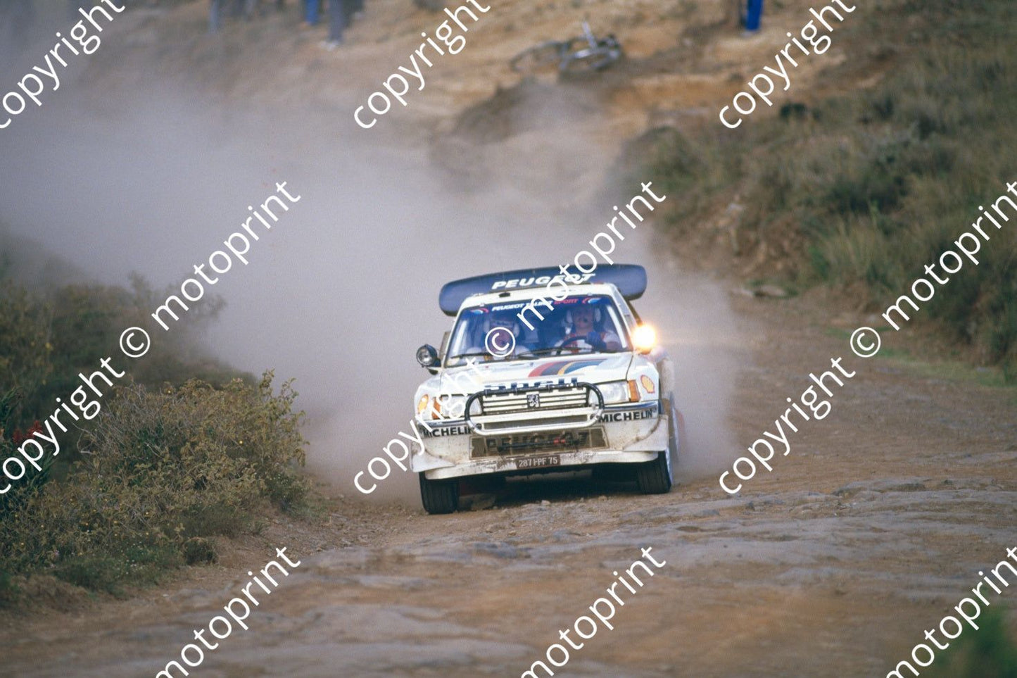 1986 Safari 1 Juha Kankkunen, Juha Piironen Peugeot 205 Turbo (courtesy Roger Swan) (15)