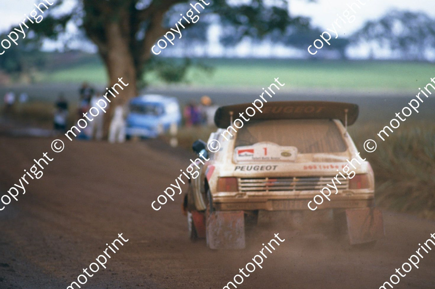 1986 Safari 1 Juha Kankkunen, Juha Piironen Peugeot 205 Turbo (courtesy Roger Swan) (19)