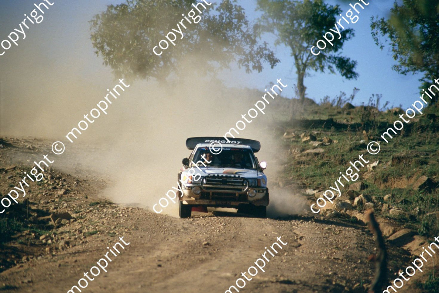 1986 Safari 1 Juha Kankkunen, Juha Piironen Peugeot 205 Turbo (courtesy Roger Swan) (22)