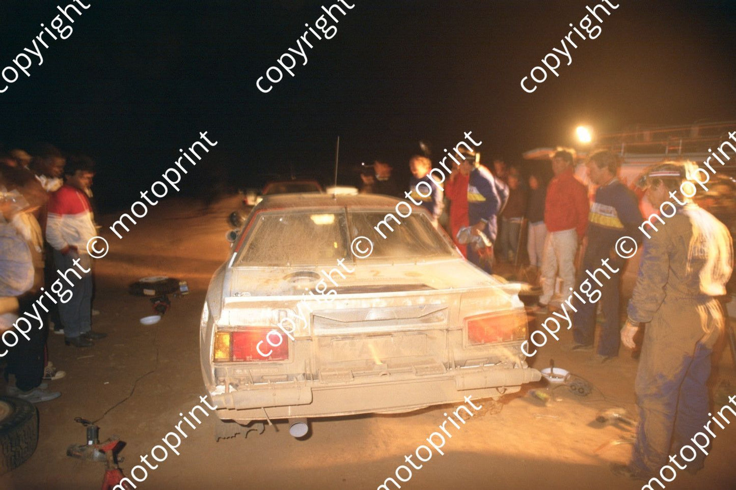 1986 Safari 2 Bjorn Waldegard, Fred Gallagher Celica Twincam night (RSwan) (13)