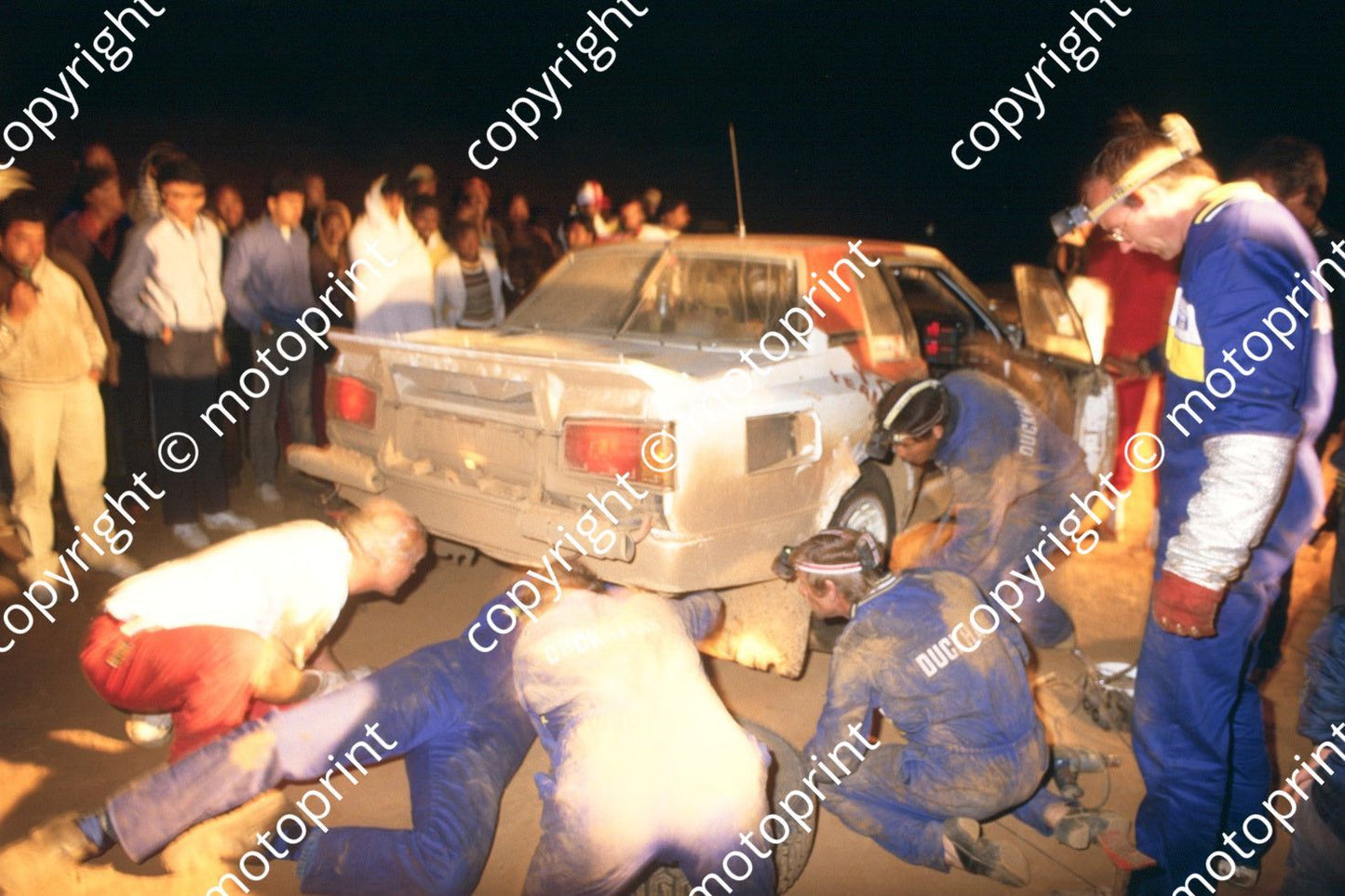 1986 Safari 2 Bjorn Waldegard, Fred Gallagher Celica Twincam night (RSwan) (9)