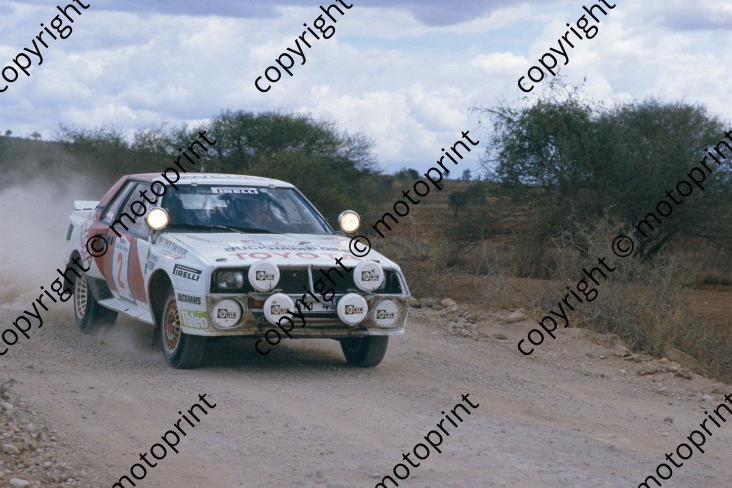 1986 Safari 2 Bjorn Waldegard, Fred Gallagher Celica Twincam turbo (RSwan) (40)