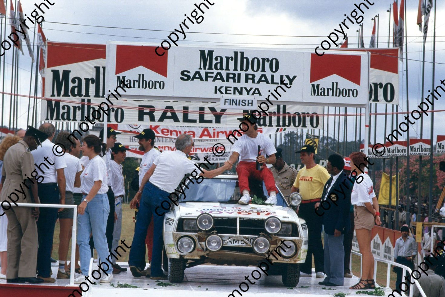 1986 Safari 2 winners Fred Gallagher, Bjorn Waldegard rostrum (courtesy Roger Swan) (487)