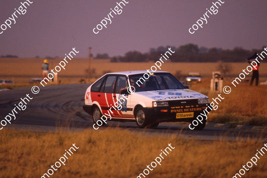 1986 Welkom Stannic C58 Tienie Oosthuizen Toyota Avanti (courtesy Roger Swan) (2)