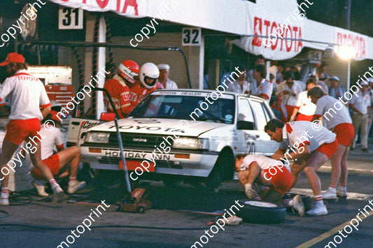 1987 6 hr 20 Mike White, Tony Pond Toyota pit stop (Roger Swan) (7)