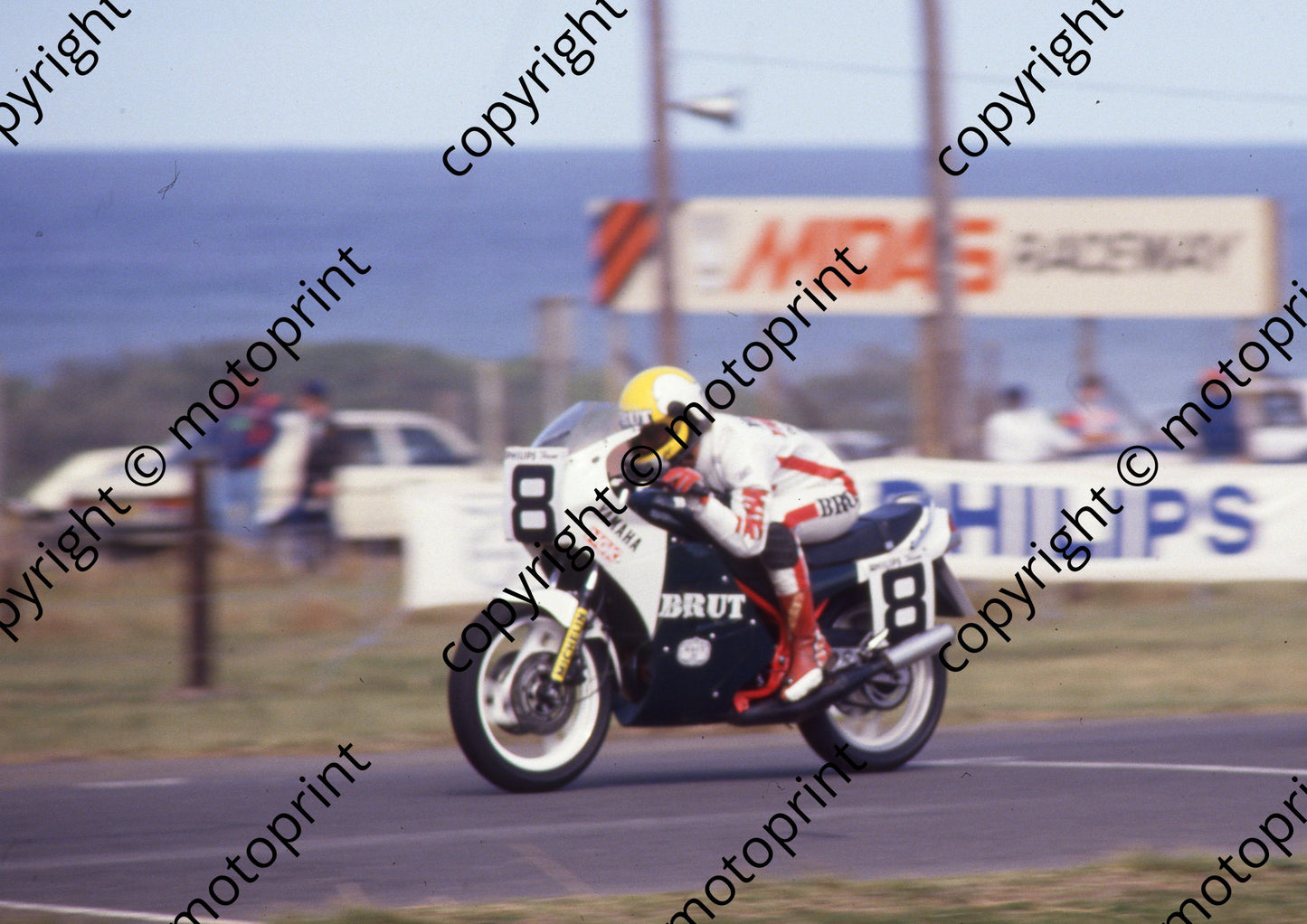 1987 EL MC 8 Russell Wood Yamaha RZ250R (Colin Watling Photographic) (3)