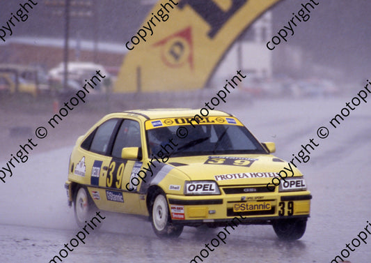 1987 Killarney Stannic 39 Michael Briggs Opel A4 rain  (courtesy Roger Swan) (5)