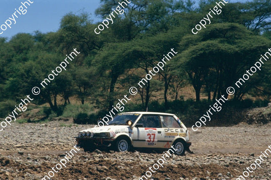 1987 Safari 37 Manjit Gharial, Amolak Hunjan Daihatsu Charade (courtesy Roger Swan) (411)