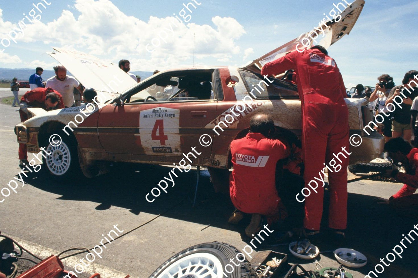 1987 Safari 4 Lars-Erik Torph, Benny Melander Toyota Supra service(courtesy Roger Swan) (160)
