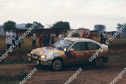 1987 Safari 9 Rauno Aaltonen, Lofty Drews Opel Kadett GSi (courtesy Roger Swan) (15)