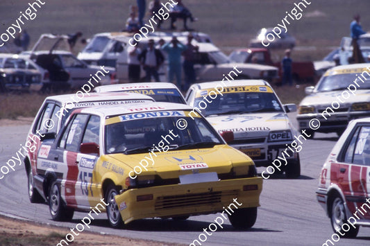 1987 Welkom Stannic C157 Mike O_Sullivan Honda BODY DAMAGE(courtesy Roger Swan) (1)
