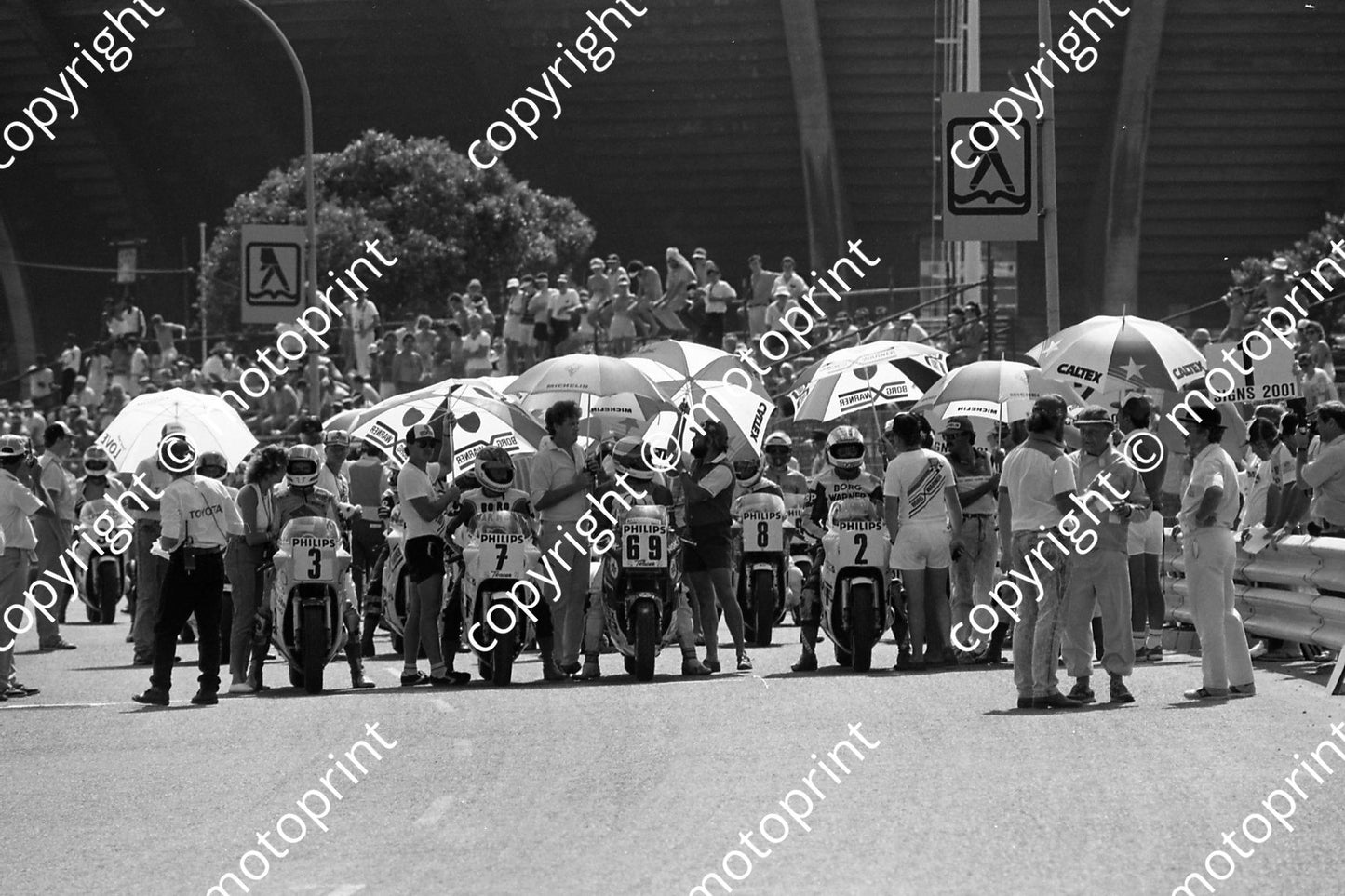 1988 Dbn MC 00 3 Lawrence Boshoff 7 John Clark 69  Dave Petersen 2 Rod Gray behind 30 Hugo Brown 8 Adolf Boshoff (Colin Watling Photographic) (37)