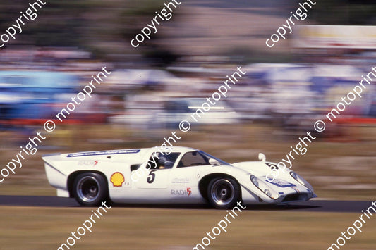 1988 Killarney ISP 5 John Hunt Lola T70B  (courtesy Roger Swan)436