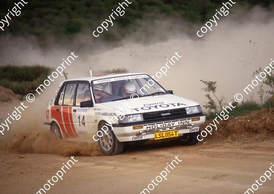 1988 Nissan 400 14 Roelof Fekken Francois Jordaan Toyota Conquest(courtesy Roger Swan) (9)