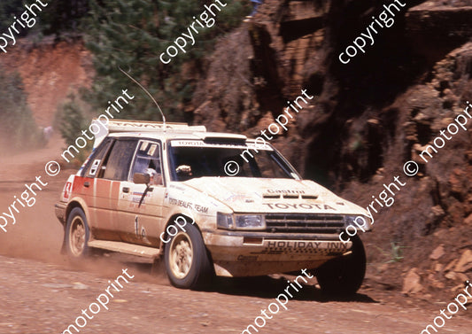 1988 Nissan 400 1 Serge Damseaux, Vito Bonafede Toyota Conquest(courtesy Roger Swan) (22)