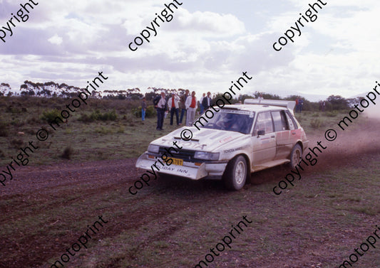 1988 Nissan Intnl 2 Serge Damseaux, Vito Bonavede Conquest 4WD(courtesy Roger Swan) (16)