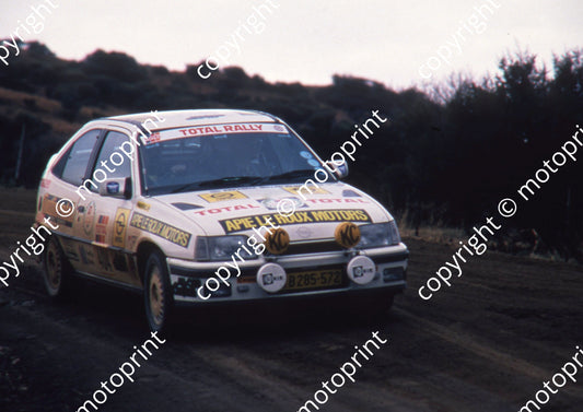 1988 Total 404 P Hull, W du Plessis Opel GSi (courtesy Roger Swan) (32)
