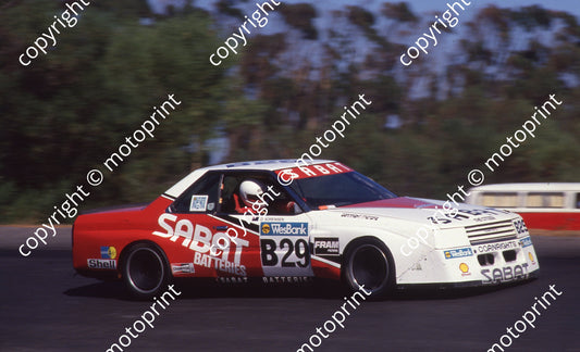 1989 Killarney Wesbank 29 Dick Sorensen Skyline (Colin Watling Photographic)  (10)